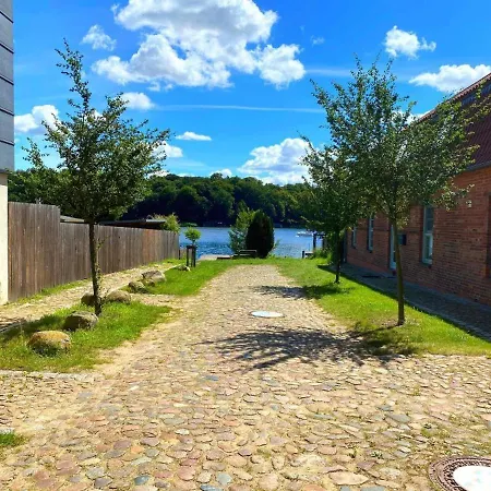 Scheune Mit Garten, Inselstadt Malchow *